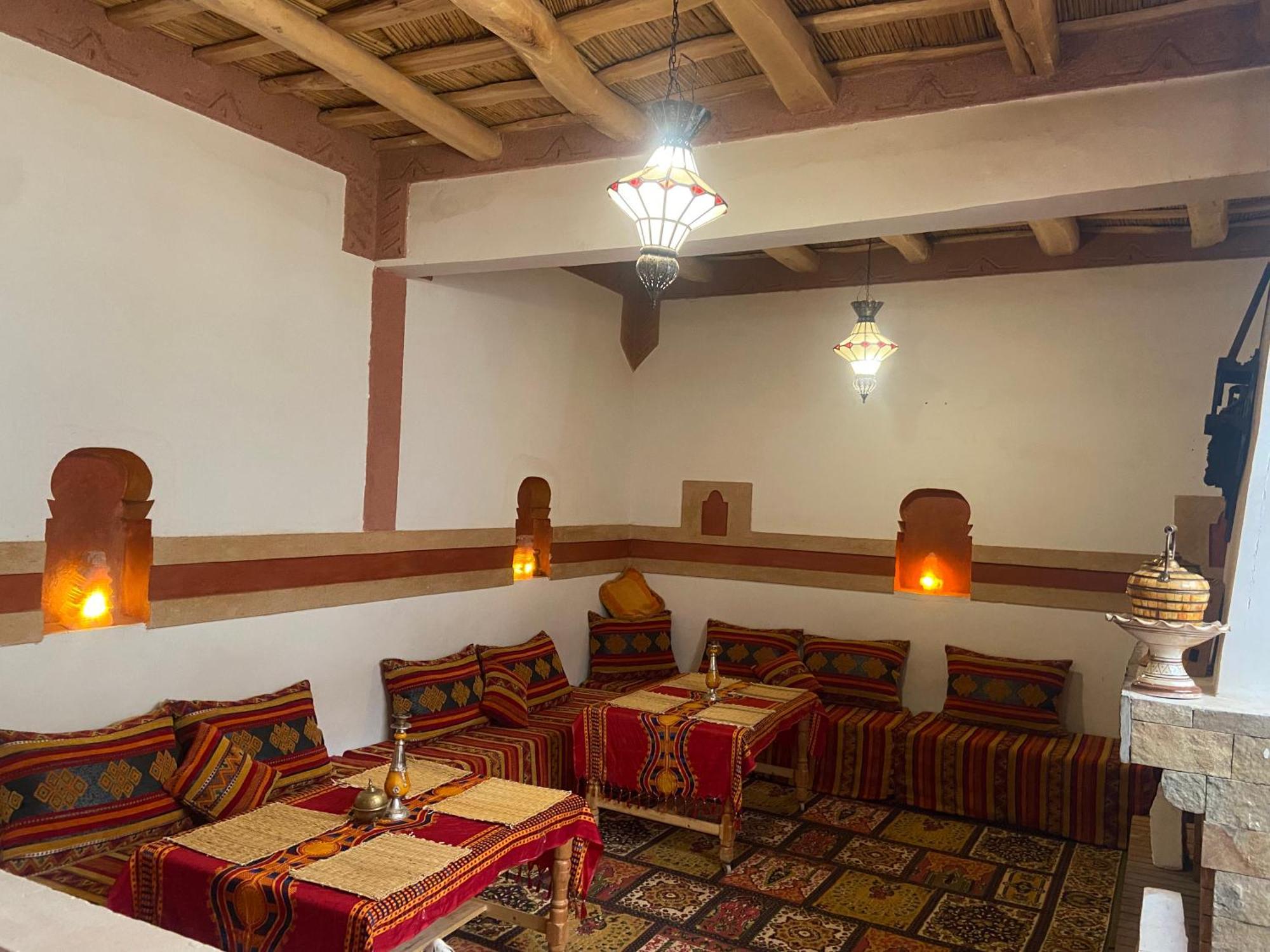 Tafsut Dades Guesthouse Stay With Locals Tamellalt  ภายนอก รูปภาพ